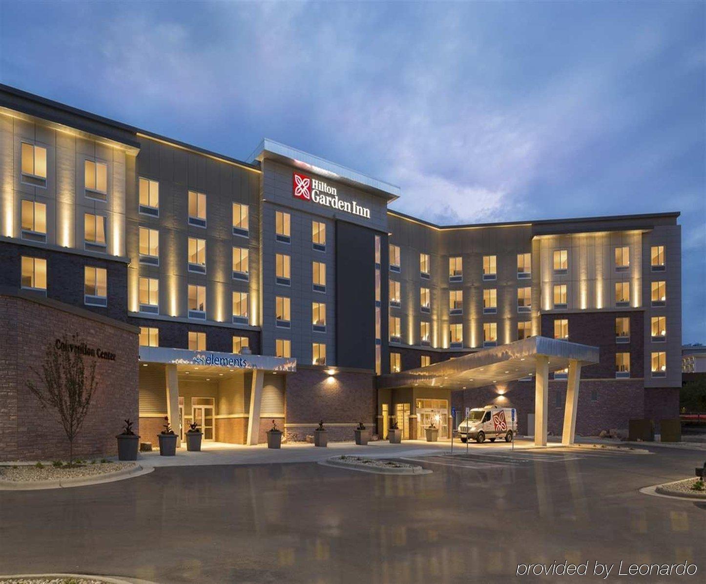 Hilton Garden Inn Sioux Falls Downtown Exterior foto